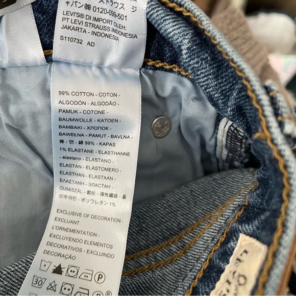 Levi’s 70s High Rise Flare Jeans 25 X 32 - Picture 13 of 13